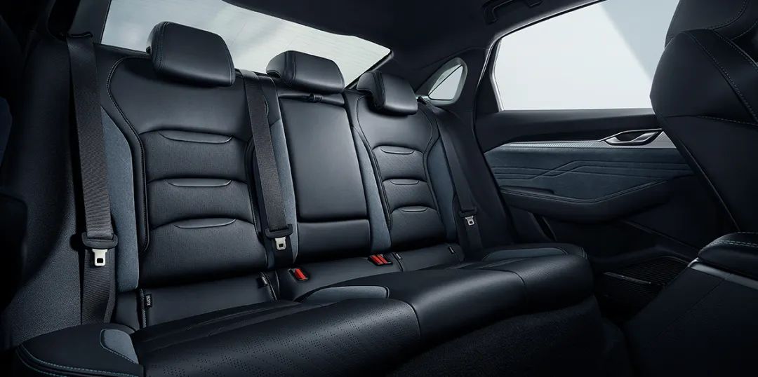 今年想买燃油车这几款车值得考虑,10到20万燃油版1.5t中型SUV推荐