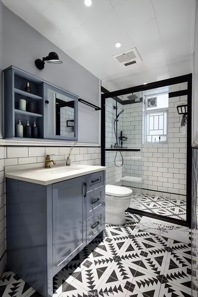 淋浴房哪种款式最好,淋浴房vs浴帘怎么选