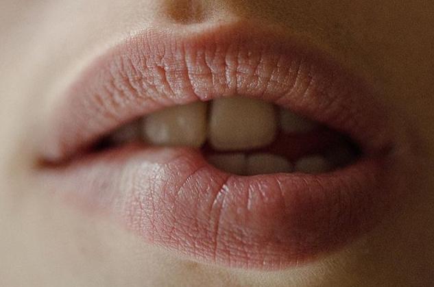 局部也性感：劳伦特的人体局部特写