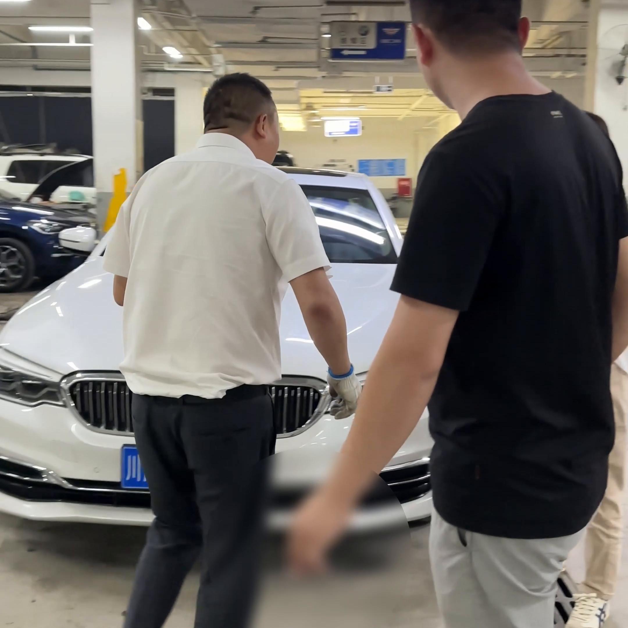 今天要交付28台车，感谢粉丝一路的支持！#成都二手车