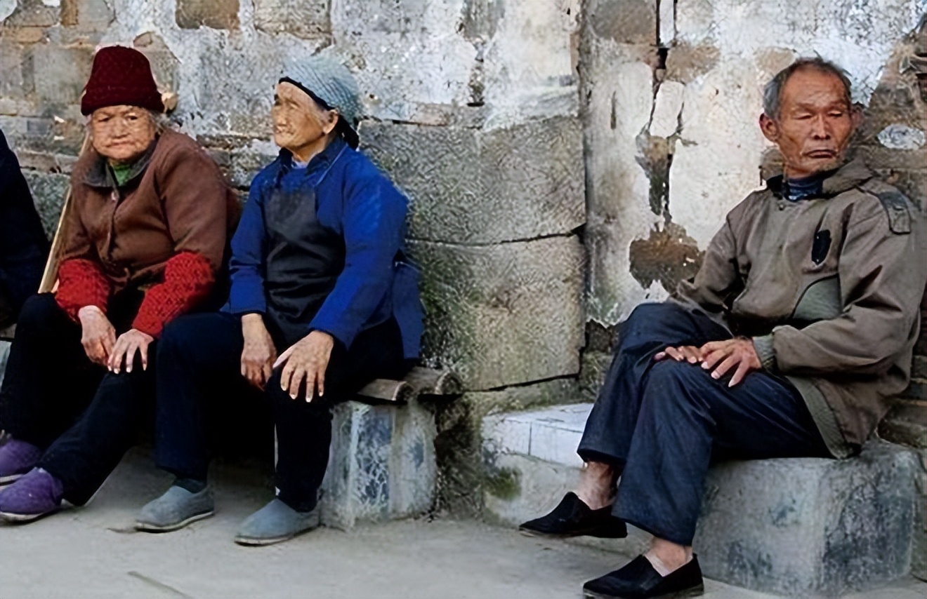 村中老话：“人过七两，富贵来寻”，究竟是啥意思？有道理吗？