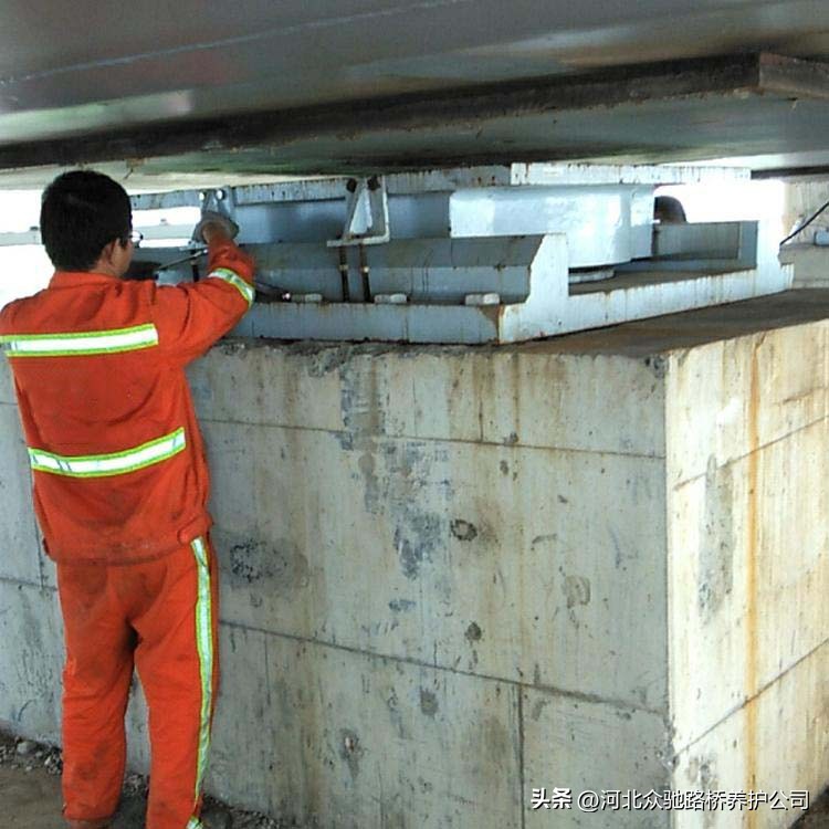 gqz双向球型钢支座,kqgz抗震球型钢支座