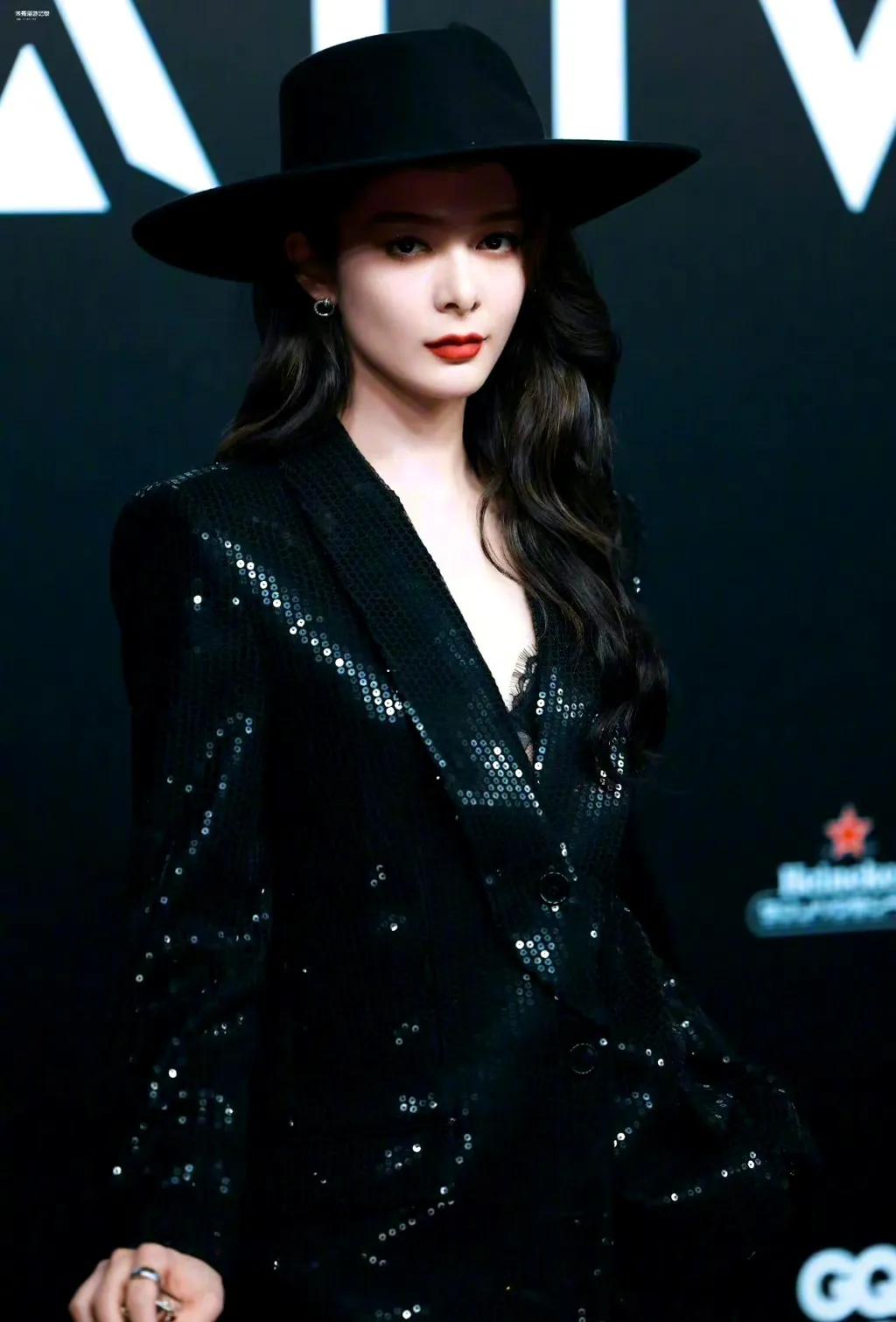 盘点爆火的红毯明星造型,最新女明星红毯惊艳合集