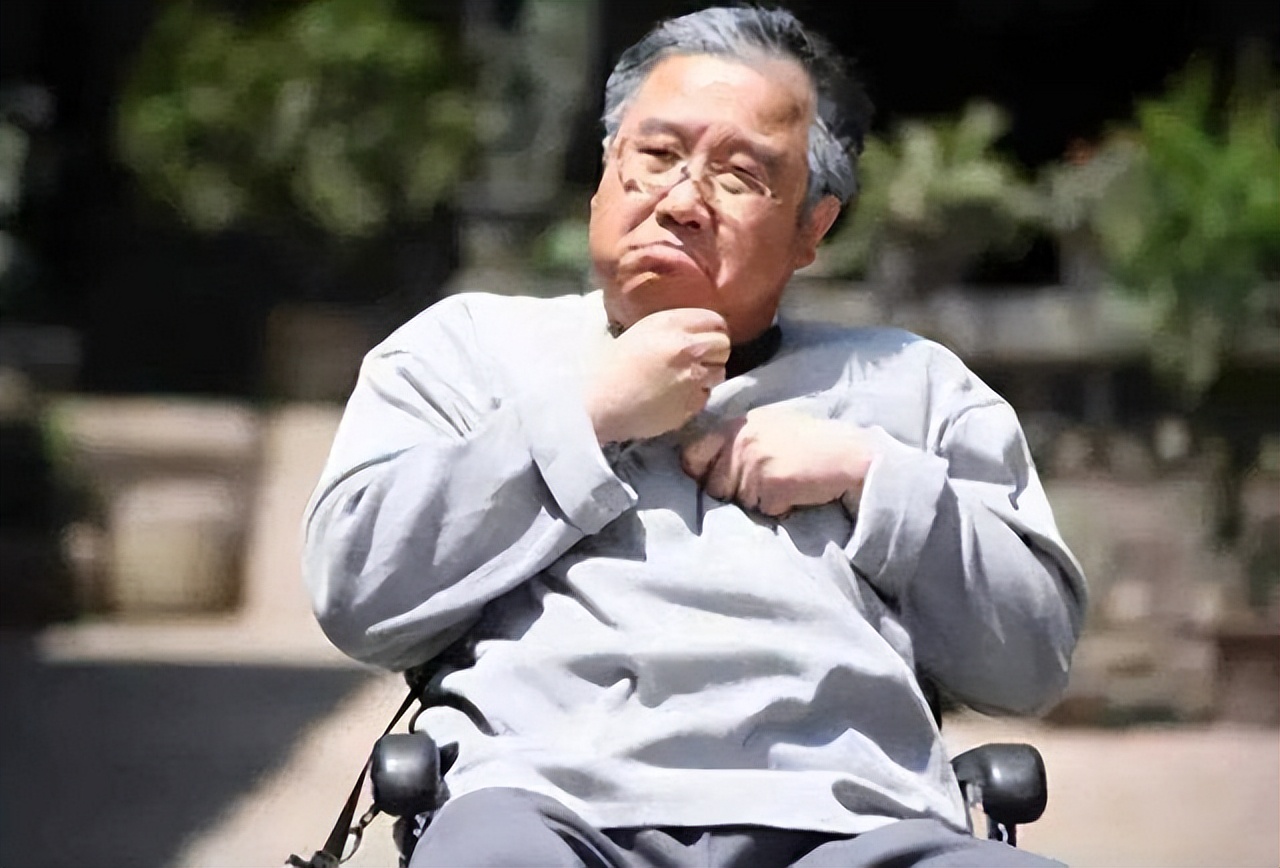 肩周炎肩膀疼一招立刻解决肩痛,肩周炎是什么原因造成肩膀痛