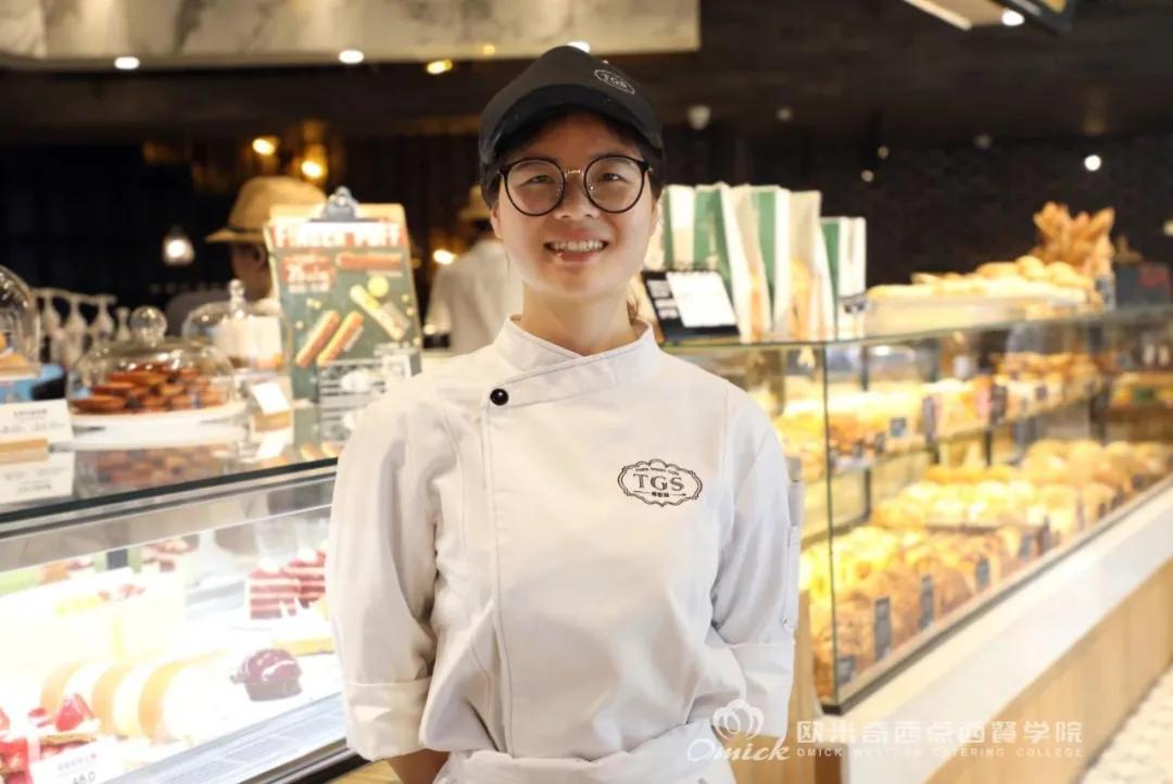 在重庆学习西点烘焙前景怎么样,西点烹饪就业前景