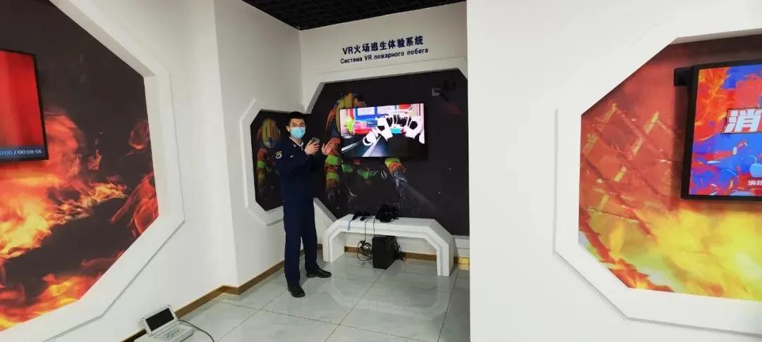 消防春节不打烊坚守一线保平安,消防员春节我在岗守护万家灯火