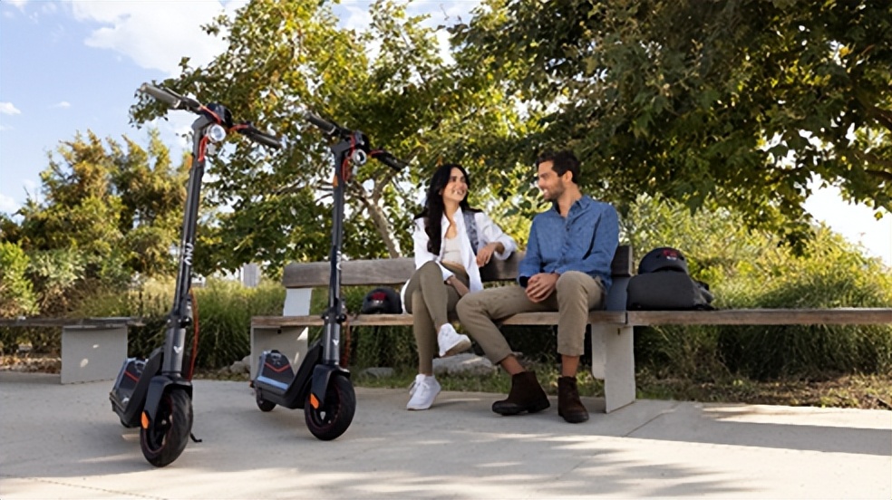 亚马逊品牌竞争力如何提高,亚马逊成功之道让企业飞速发展