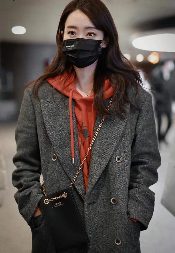 张小斐穿衣品味真不俗,张小斐晒生日视频