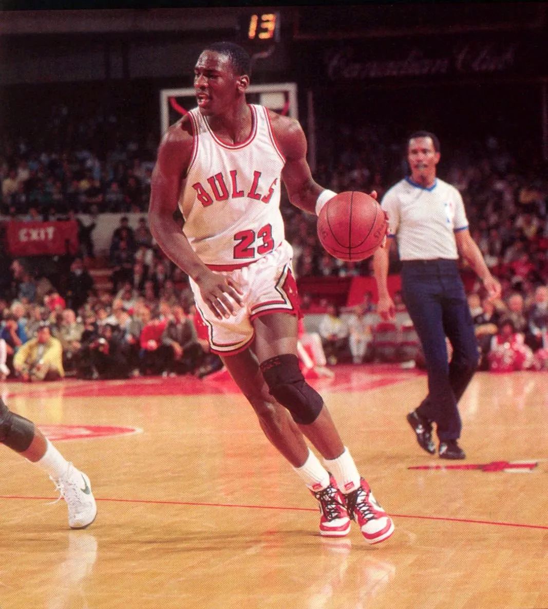 尤塞恩博尔特4x100米接力纪录,尤塞恩博尔特08年奥运会200米