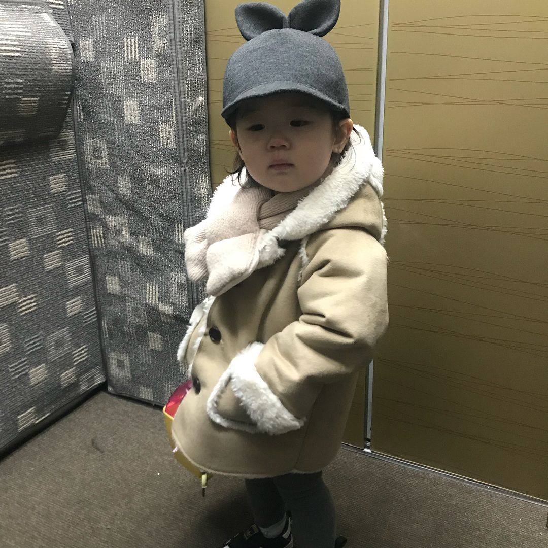 最近超火的可爱小女孩表情包,小女孩可爱萌表情包