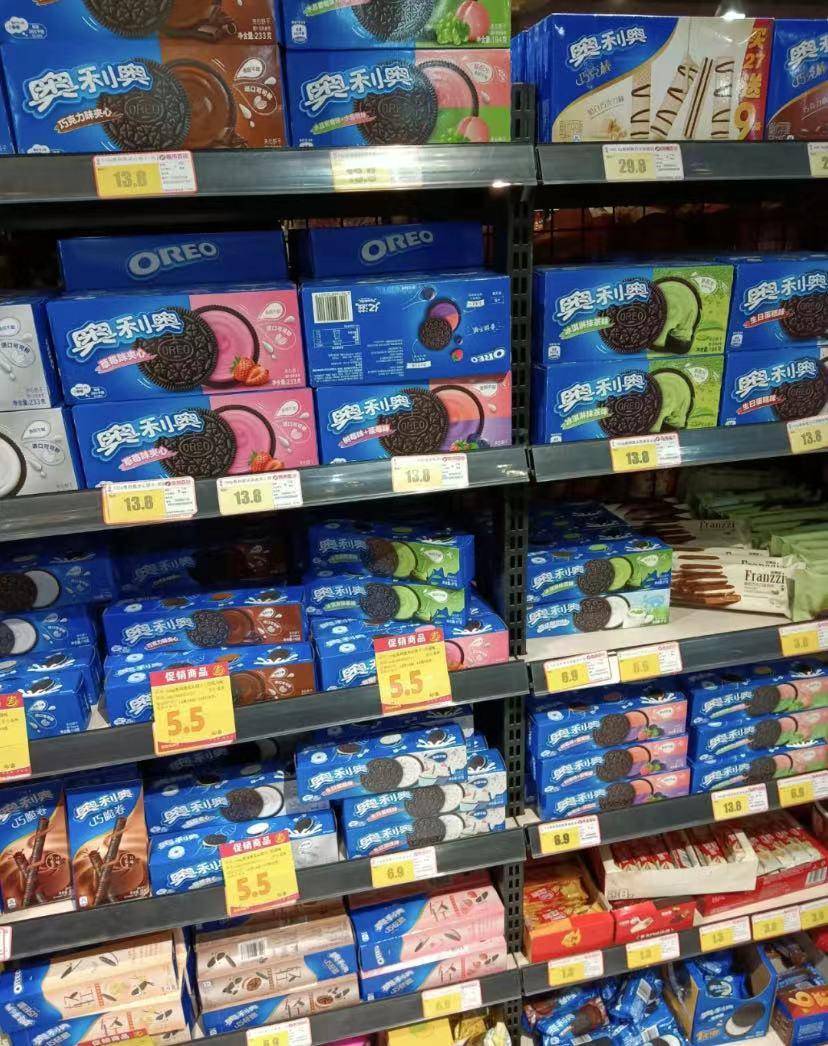 买品牌奥利奥礼盒饼干,和奥利奥味道一样平价饼干