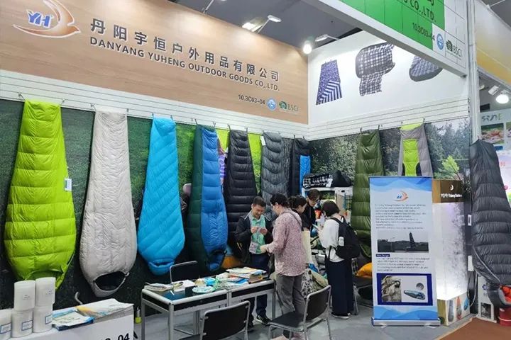 结交新朋友，促成新订单，羽绒及制品企业纷纷亮相广交会