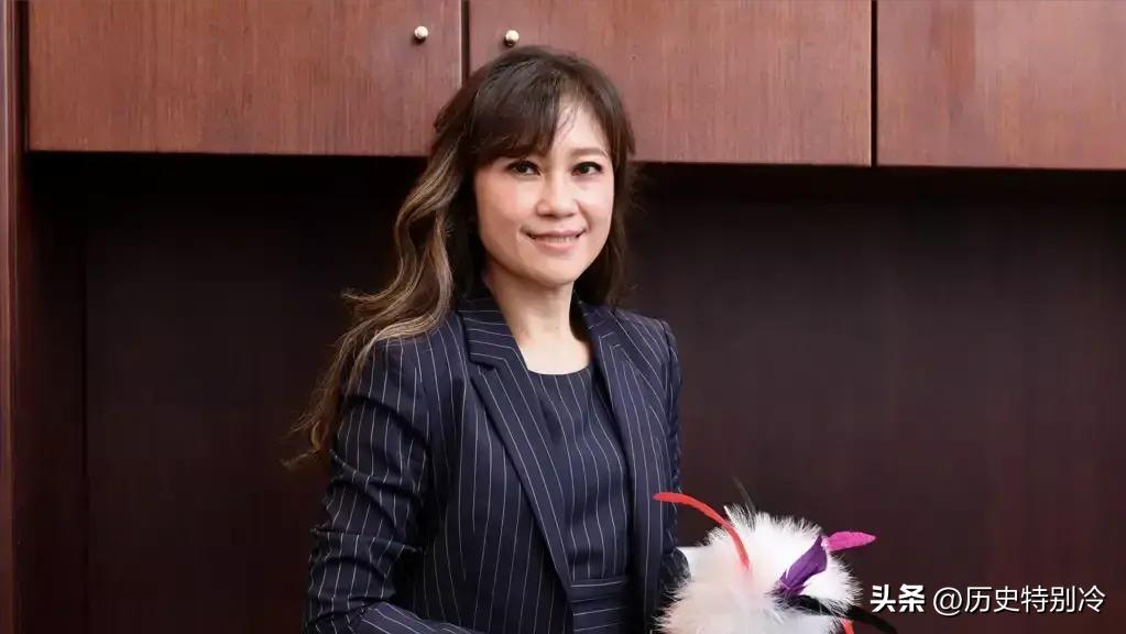 蔡英文办公室爆出性丑闻！偷情已婚小鲜肉，聊天记录不堪入目