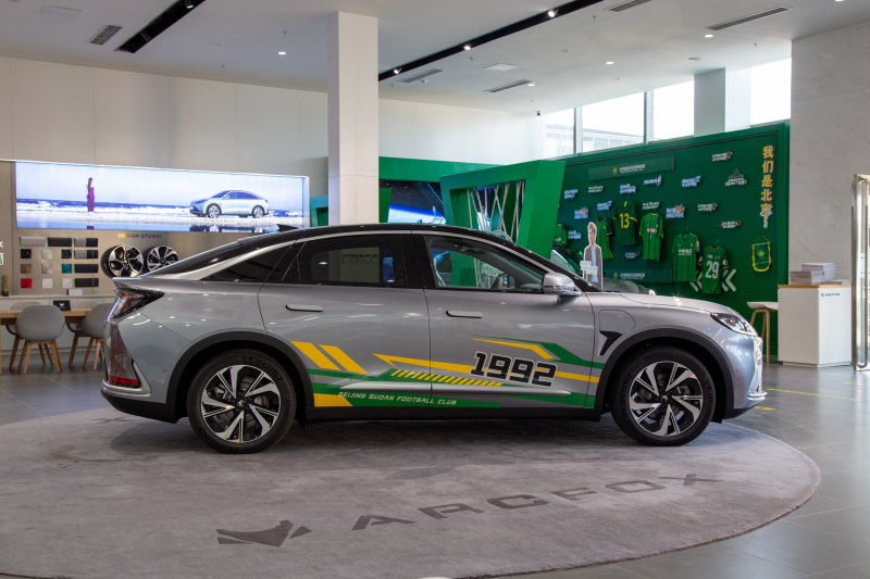 最便宜极狐阿尔法s推荐款,极狐阿尔法s黑色hi版