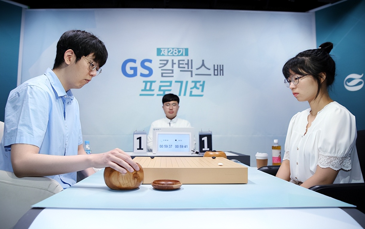 2023柯洁几连胜了,围棋第二届国手赛8强升4强柯洁