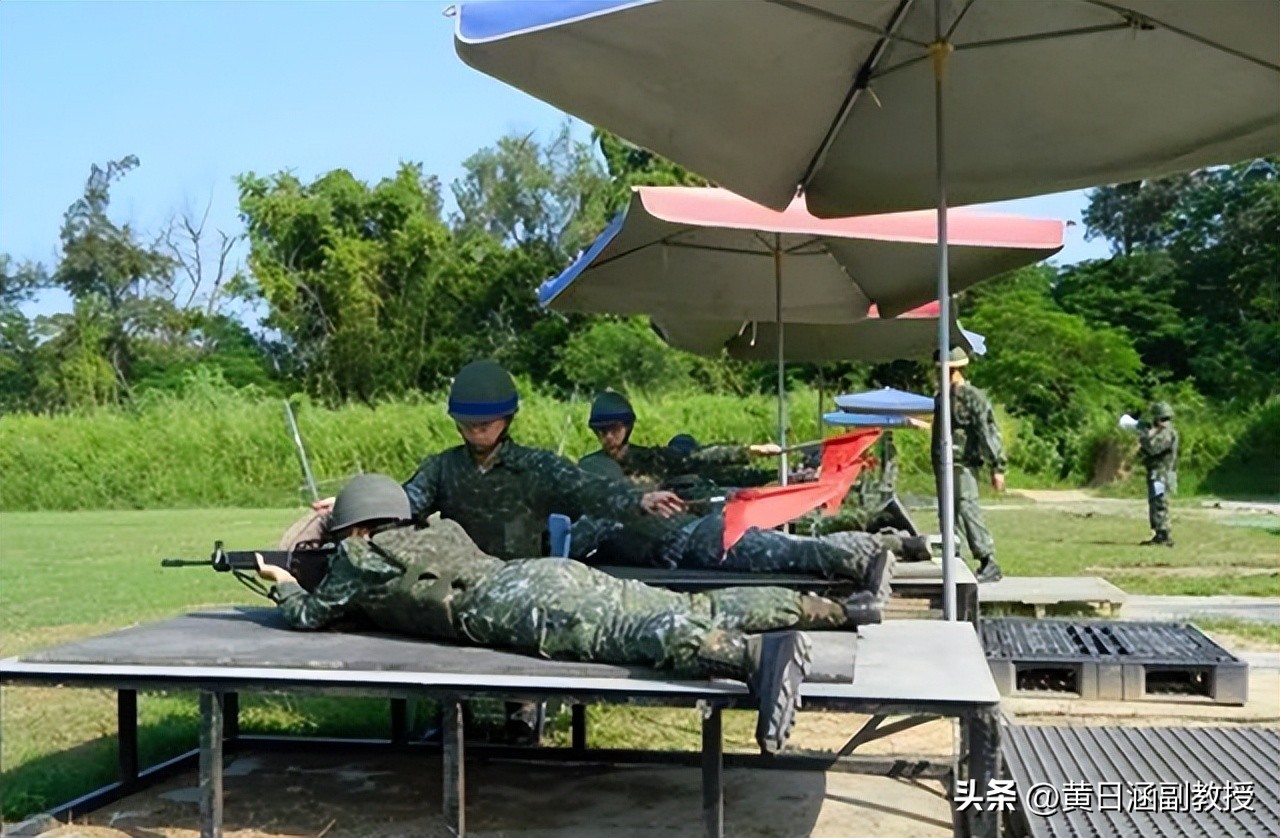 厦门舰反击台军，24海里线荡然无存，台仍狂妄叫嚣，与大陆打到底