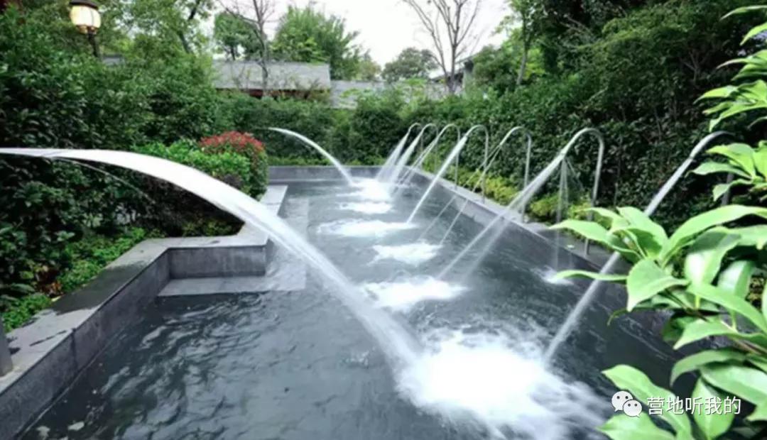 国内好看又好泡的高颜值温泉，每一个都藏着意想不到的美