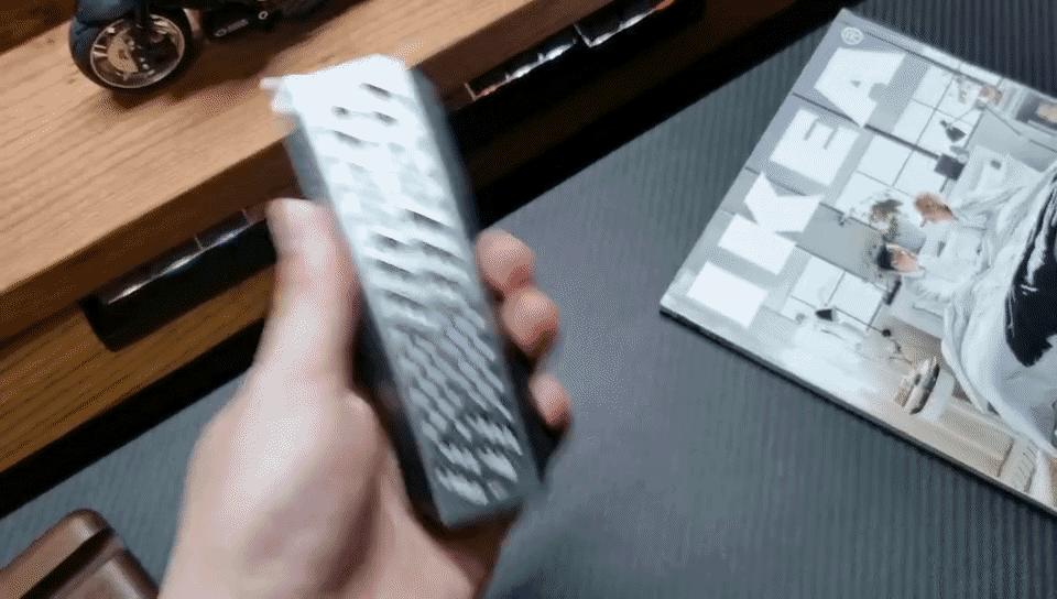 颜值与速度并存，免工具安装，酷冷至尊神钥AirM.2NVME硬盘盒开箱