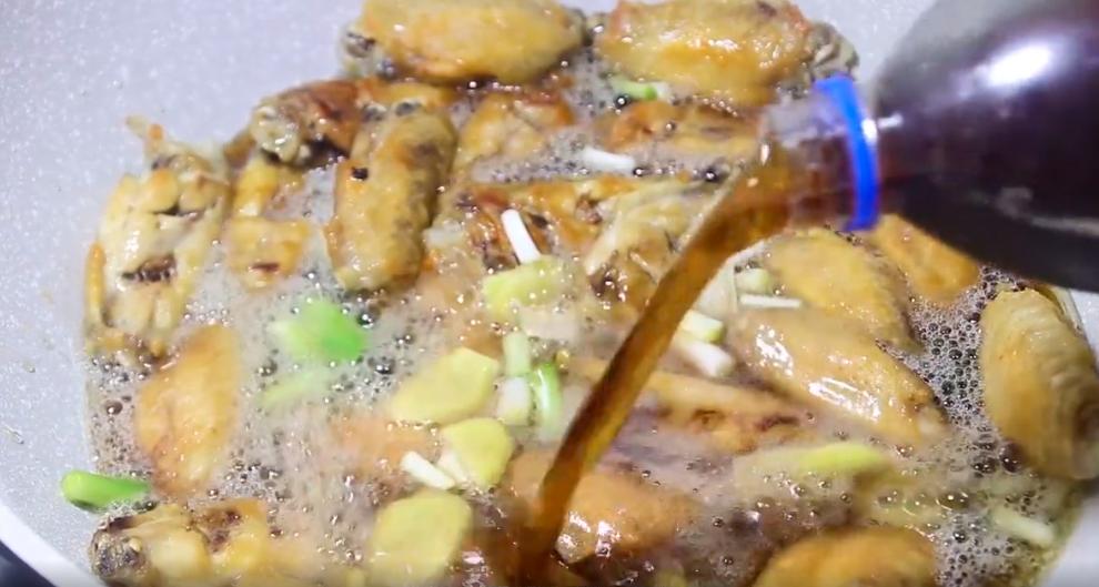 可乐鸡翅怎么做才好吃呢窍门,可乐鸡翅最简单的教程