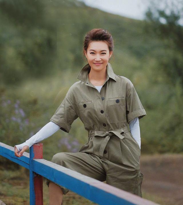 李梓萌从沈阳走出的主持人,李梓萌央视主持人的抖音号