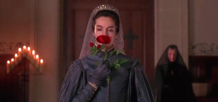 娶了巩俐的雅尔，曾有个漂亮的未婚妻，对方正是法国女神阿佳妮