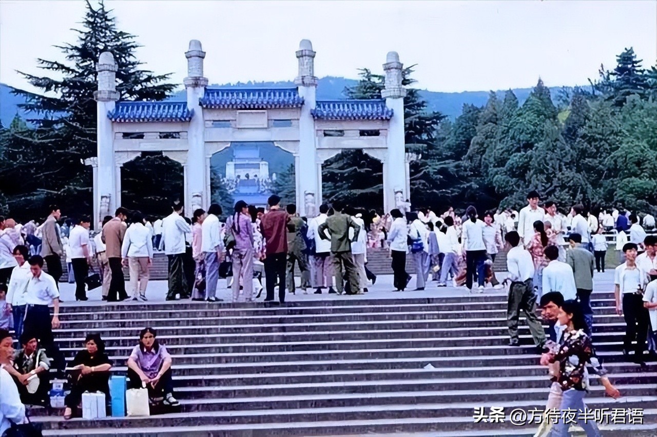 九十年代南京城老照片,以前的南京城的老照片