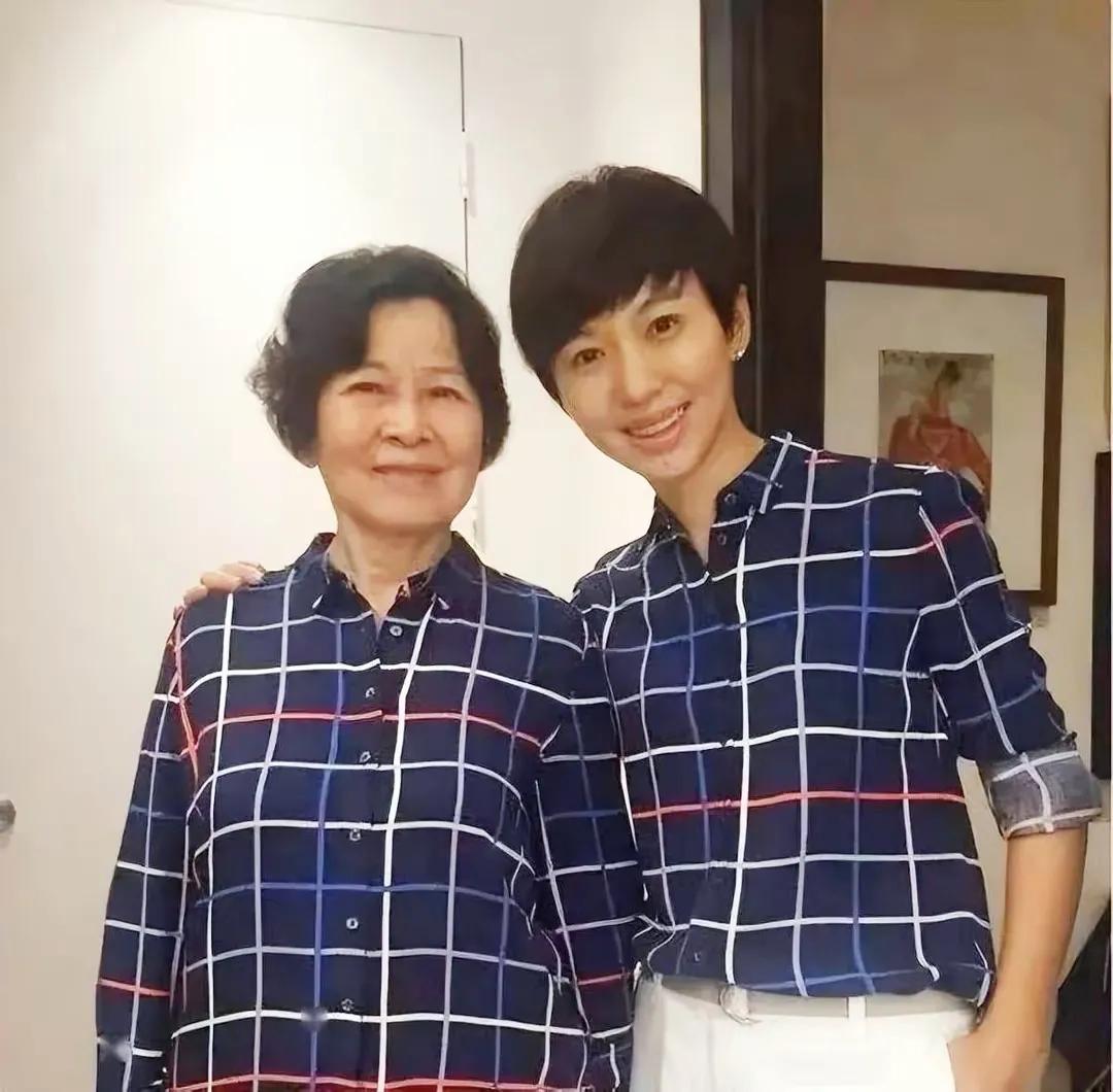 央视年龄最大和最小的主持人,至今未婚的八名央视主持人