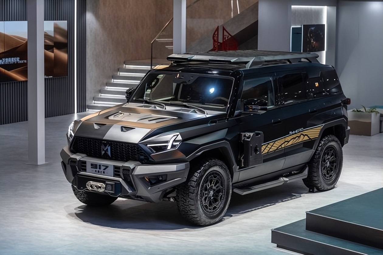 猛士越野车新物种,猛士917硬派越野车型