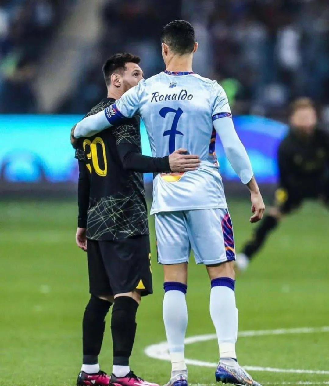 梅西c罗对决海报下载,世界杯c罗梅西广告