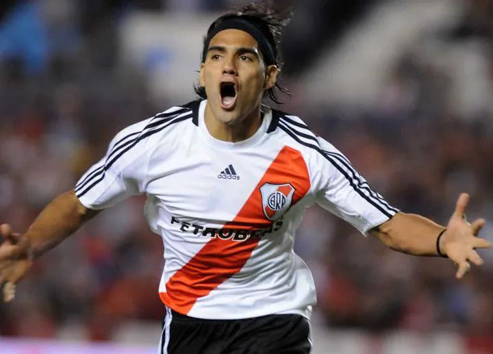 世界历史百大巨星三套阵容,世界历史百大球星官方排名