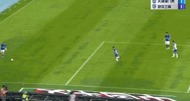 1-1！中超精彩大战：25犯+8黄+中框+救险+冲突，4万人见证