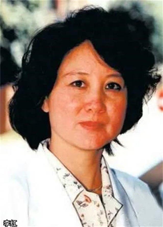 打工为余秋雨治病，为省1元走夜路摔下水道，13年后夫娶年轻女星