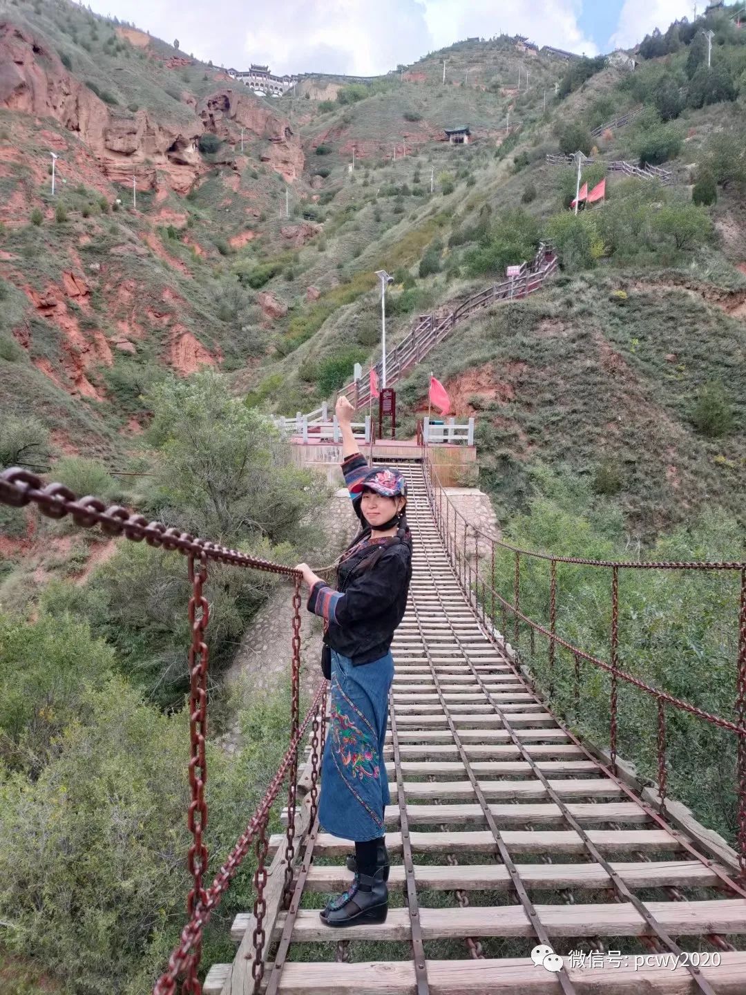 平川野麻滩岩画,东北专门画野草的画家