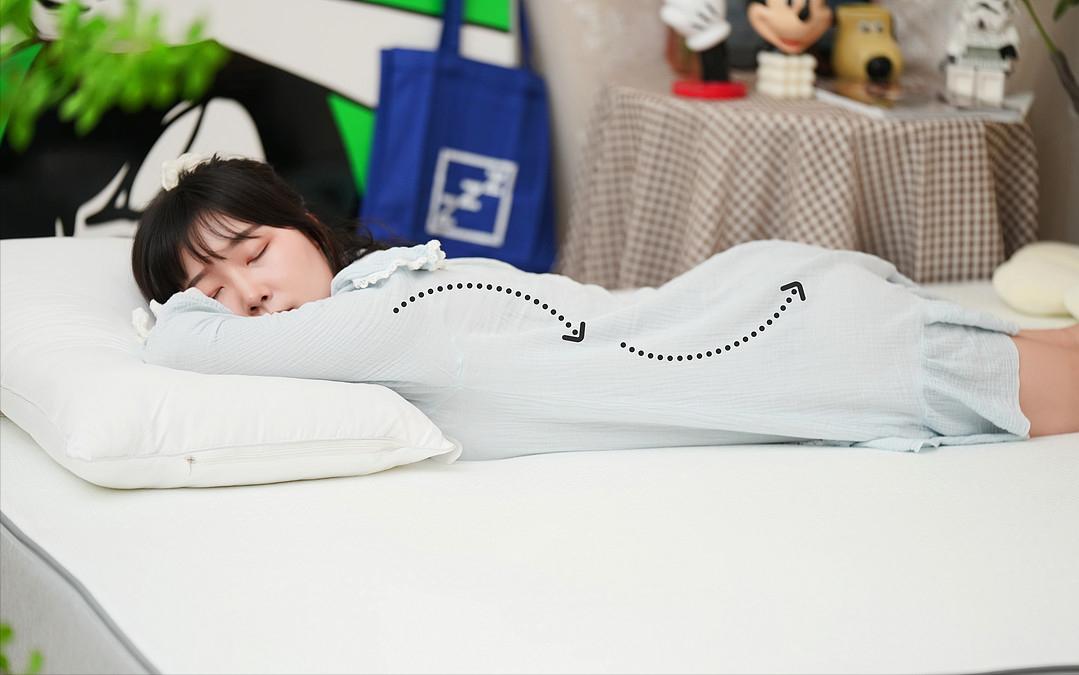 上班族适合睡硬床垫还是软床垫,睡眠不好怎么选择床垫