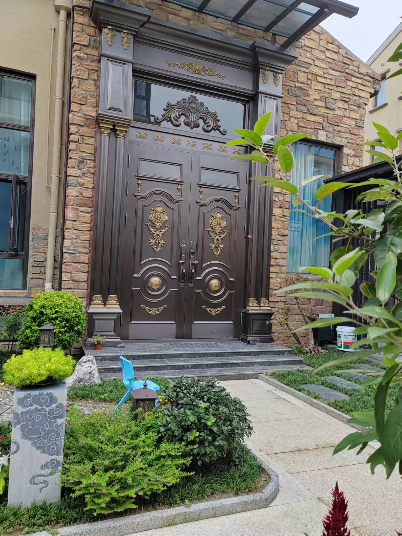 新中式别墅铜门单门新款,别墅用什么品牌的铜门好