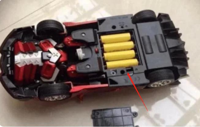 女子网购86万保时捷却是玩具车,网购86万保时捷是谣言吗