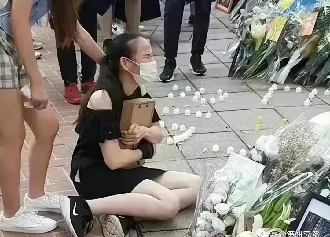 戴雨潇：“皇家香港警察”的“皇家”二字是怎么来的？