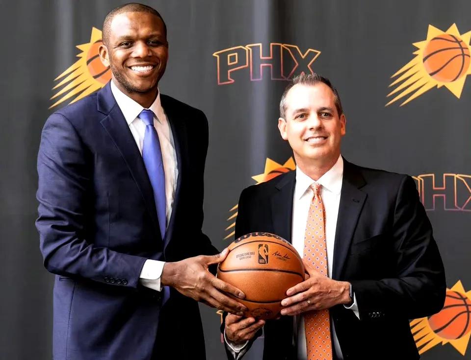 保罗招募詹姆斯的消息,保罗加盟湖人联手詹姆斯