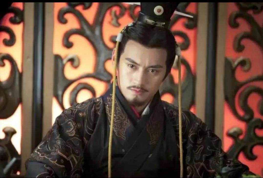 历史上黑得最惨的皇帝秦始皇,历史上哪个皇帝可以和秦始皇比肩