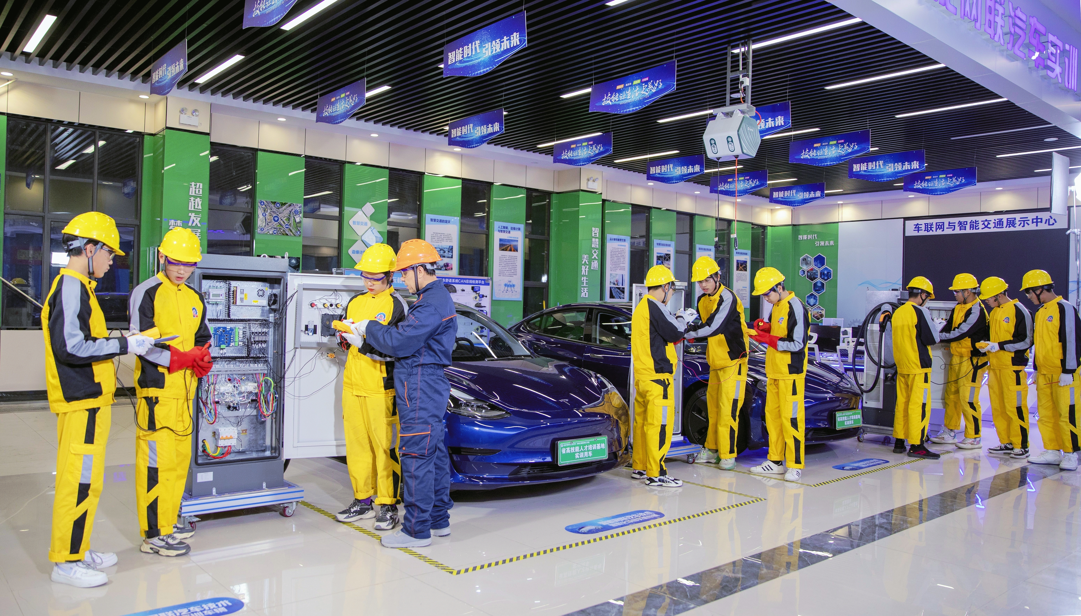 新能源汽车技术难学吗好不好就业,专科学新能源汽车技术如何学习