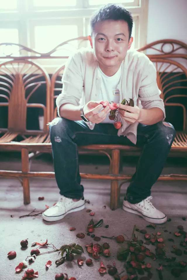 他靠小龙虾如何资产过千万,从卖小龙虾变成千亿首富