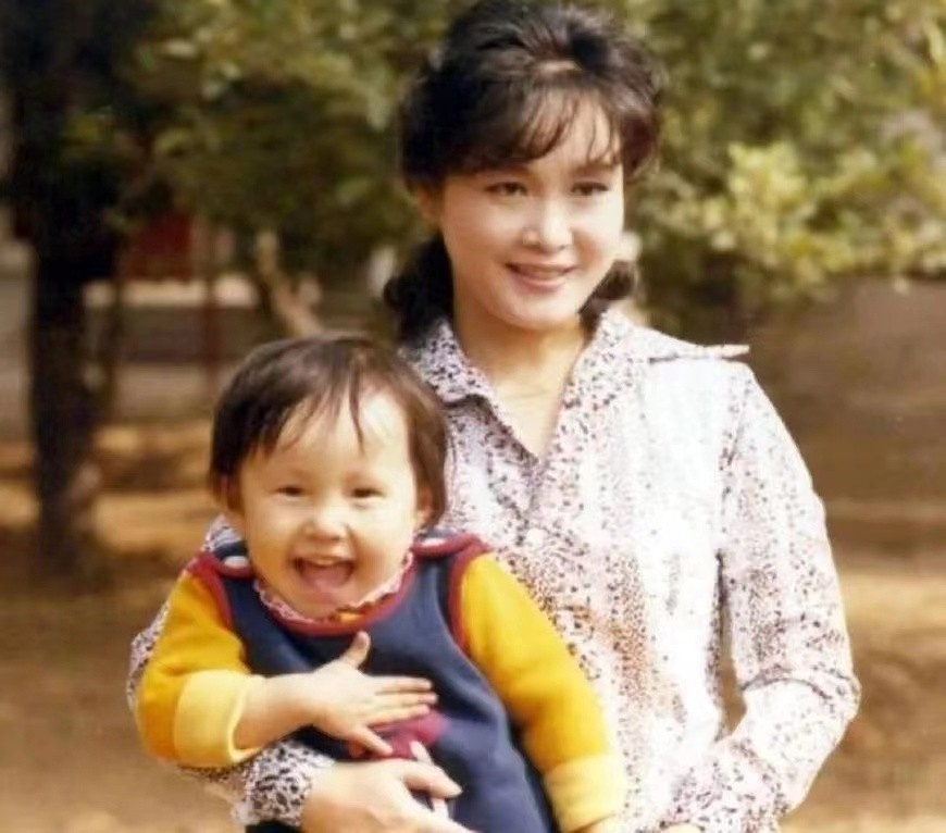 李谷一经历过几段婚姻,李谷一晚年近况