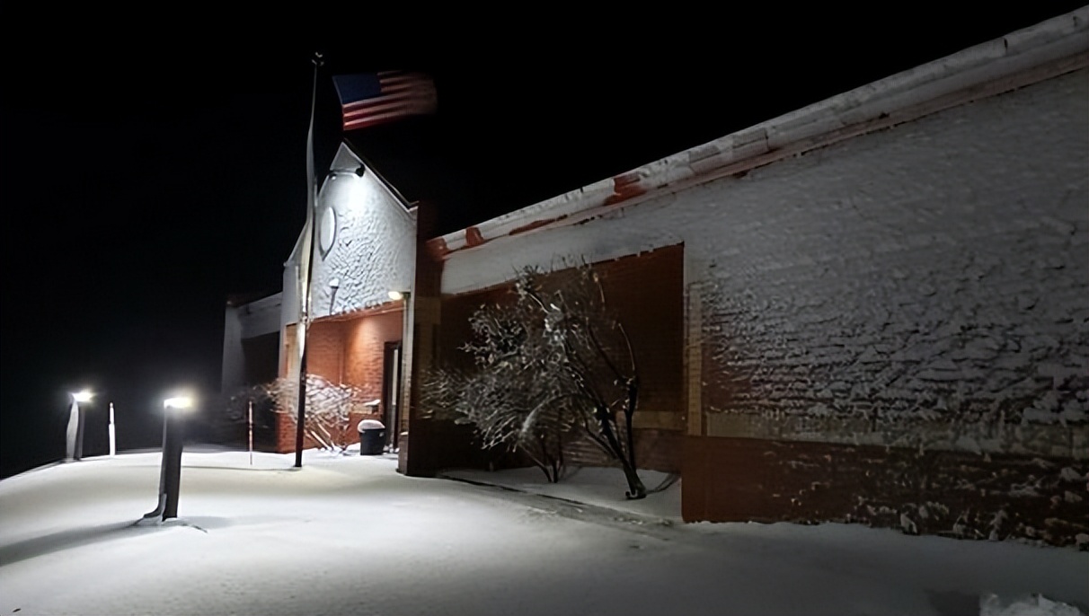 美国横刀与中东签订大单,沙特180度转向,中国给别人做了嫁衣?