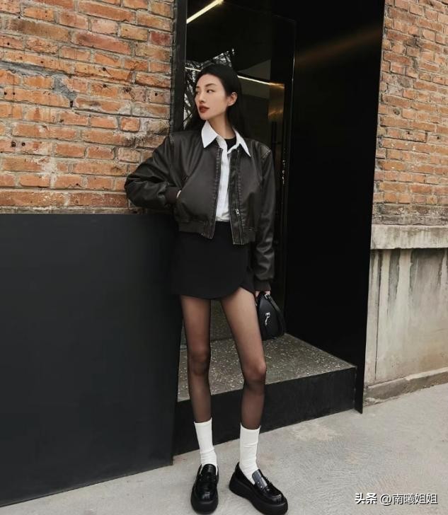 立秋后就收起你的凉鞋吧！今年流行的“乐福鞋”，高级百搭又显高