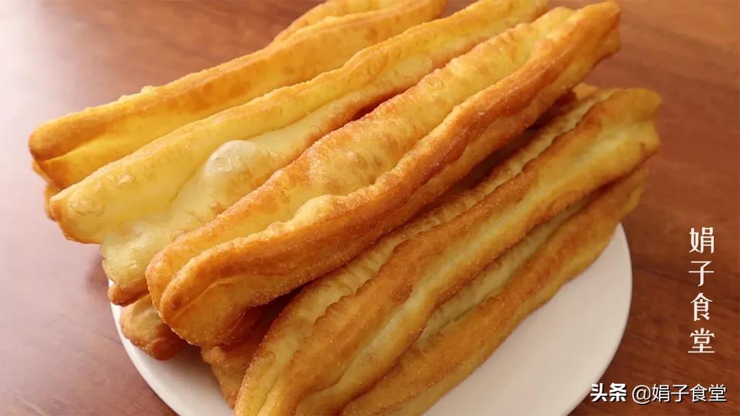 早上只需五分钟在家自制大油条,怎样能做出又软又脆油条