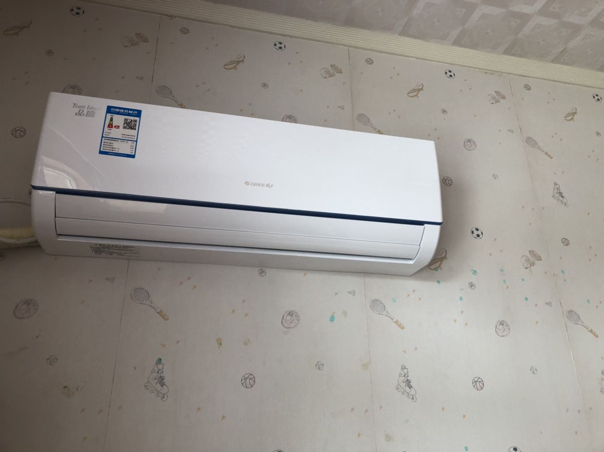 空调一打开就有臭味是什么原因,夏天汽车开空调一股臭味怎么去除