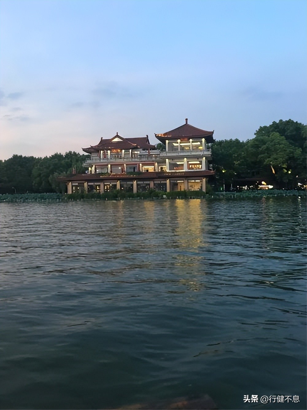 古诗中国十大名楼,古诗词中那些著名的楼都在哪儿