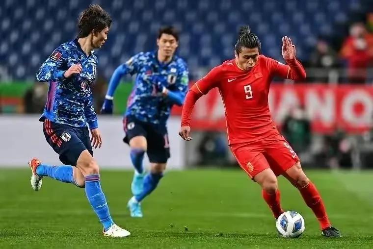 张玉宁一天四根海参,张玉宁为国足硬朗地拼搏