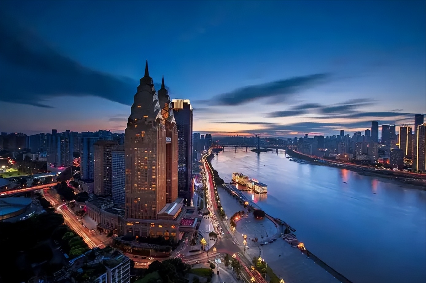 1997年,中央为何要将重庆与四川“分家”?事实证明*小平邓**真高明