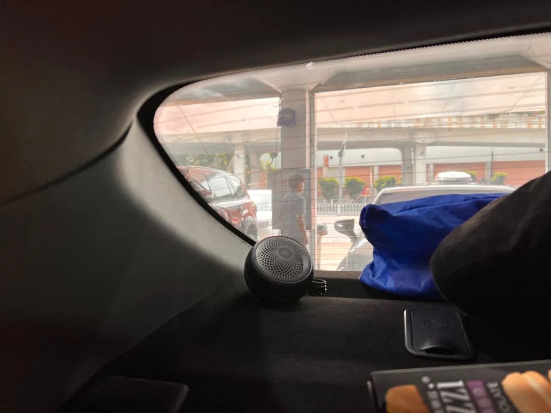 中置喇叭功能,中置喇叭应该是什么效果